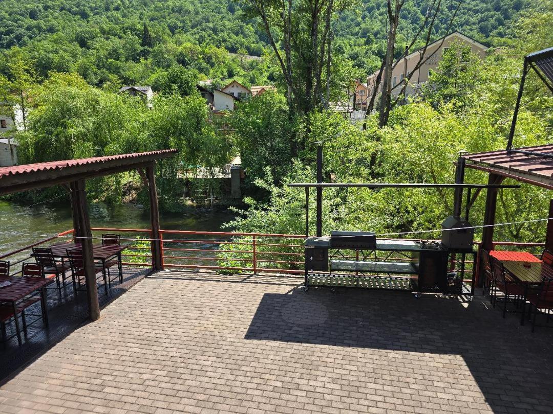 ホテル Casa Vivian Băile Herculane エクステリア 写真